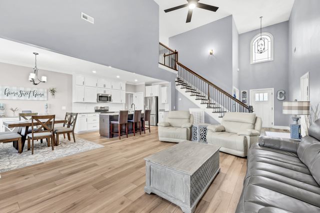 1850 Shield Dr, Clarksville, TN 37043