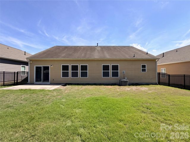 7110 Strawberry Fields Lane, Charlotte, NC 28278