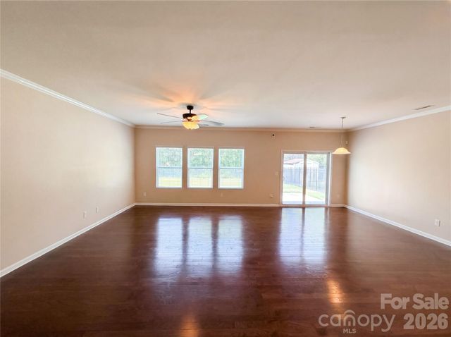 7110 Strawberry Fields Lane, Charlotte, NC 28278