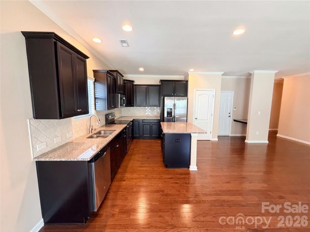 7110 Strawberry Fields Lane, Charlotte, NC 28278