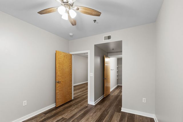 1803 Broadway Apt 121, Nashville, TN 37203