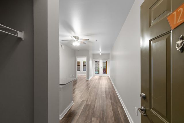 1803 Broadway Apt 121, Nashville, TN 37203