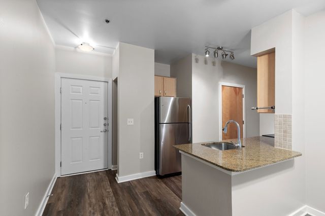 1803 Broadway Apt 121, Nashville, TN 37203