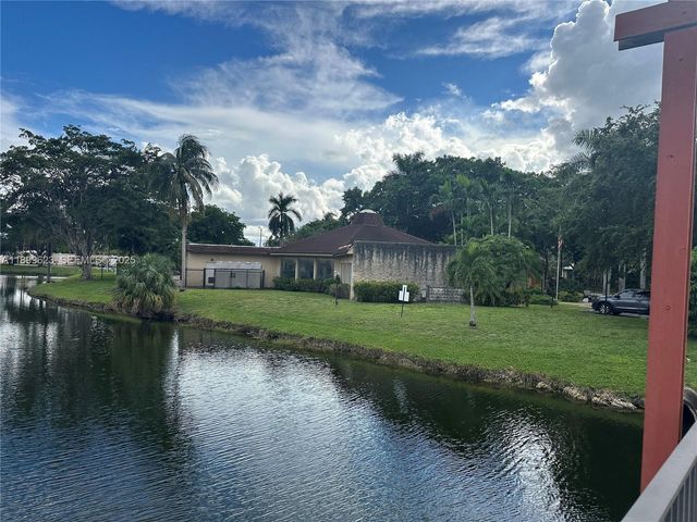 1101 NW 58th Terrace 108, Sunrise, FL 33313