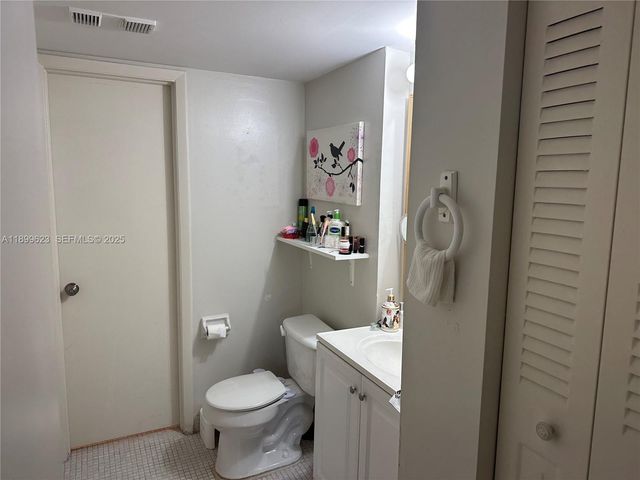 1101 NW 58th Terrace 108, Sunrise, FL 33313
