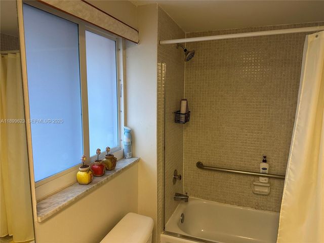 1101 NW 58th Terrace 108, Sunrise, FL 33313