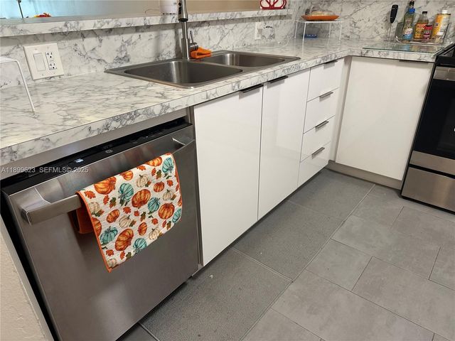 1101 NW 58th Terrace 108, Sunrise, FL 33313