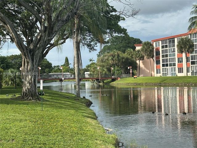 1101 NW 58th Terrace 108, Sunrise, FL 33313