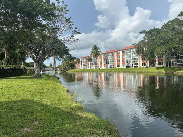 1101 NW 58th Terrace 108, Sunrise, FL 33313