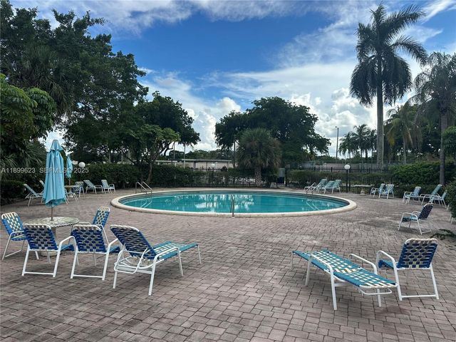 1101 NW 58th Terrace 108, Sunrise, FL 33313