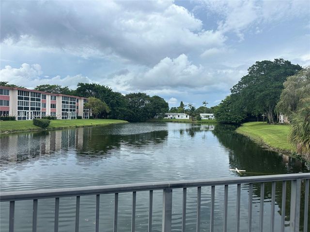 1101 NW 58th Terrace 108, Sunrise, FL 33313