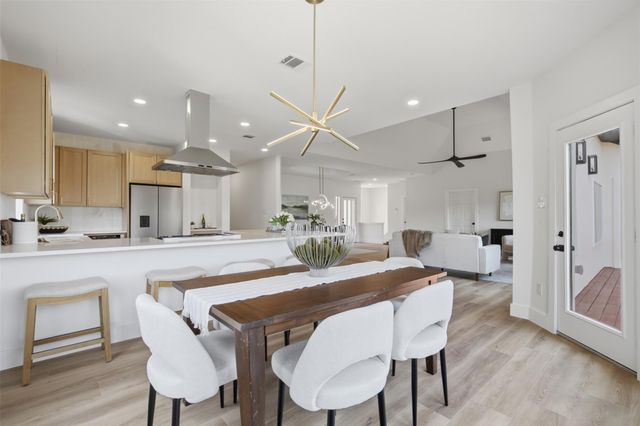 9312 Knoll Crest LOOP, Austin, TX 78759