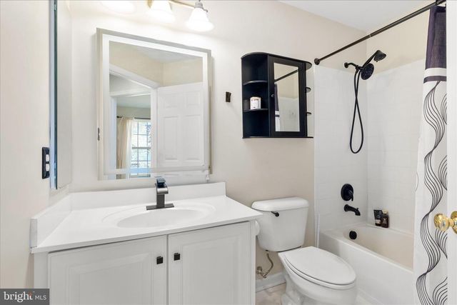 67 LULLWATER WAY, Falling Waters, WV 25419