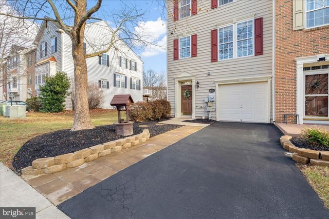 67 LULLWATER WAY, Falling Waters, WV 25419