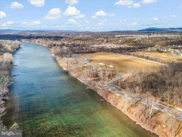 67 LULLWATER WAY, Falling Waters, WV 25419