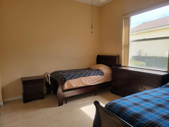633 SW Long Key Court, Port St. Lucie, FL 34986