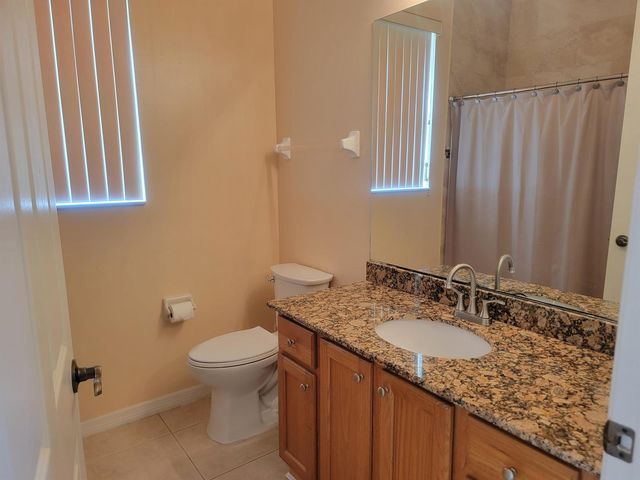 633 SW Long Key Court, Port St. Lucie, FL 34986