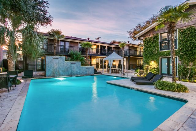 10201 Regal Oaks Drive 204, Dallas, TX 75230