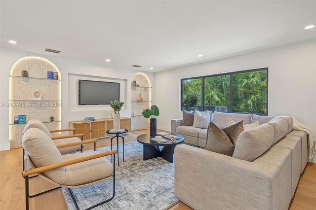 7475 SW 134th Street, Pinecrest, FL 33156
