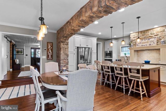 214 N MILL RD, Harrisburg, PA 17112