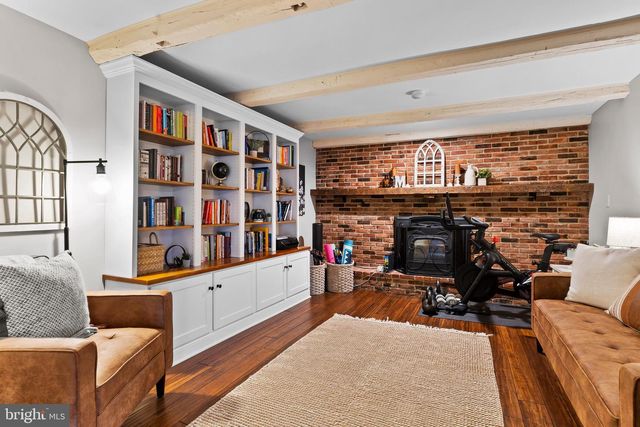 214 N MILL RD, Harrisburg, PA 17112