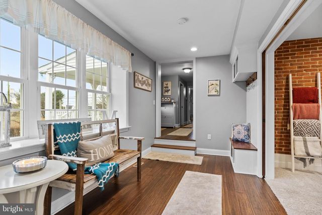 214 N MILL RD, Harrisburg, PA 17112