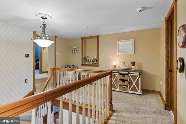 214 N MILL RD, Harrisburg, PA 17112