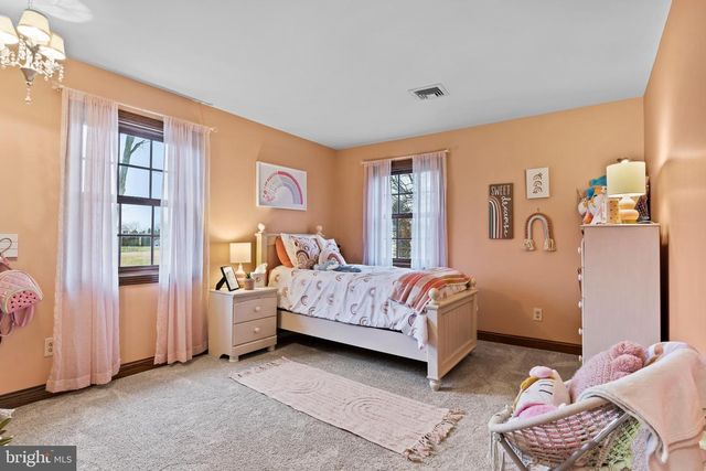 214 N MILL RD, Harrisburg, PA 17112