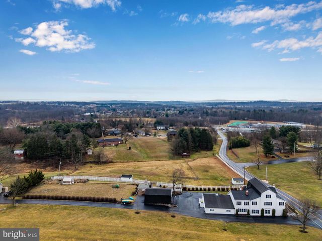 214 N MILL RD, Harrisburg, PA 17112