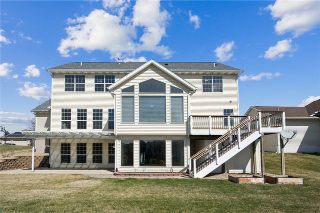 4145 Heather View Drive, Marion, IA 52302