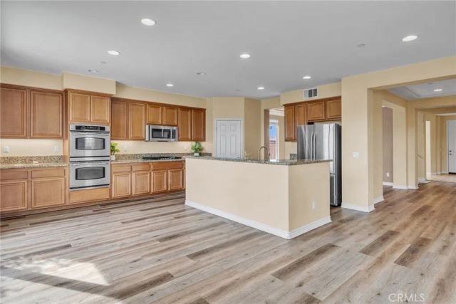 15621 Pisa Lane, Fontana, CA 92336