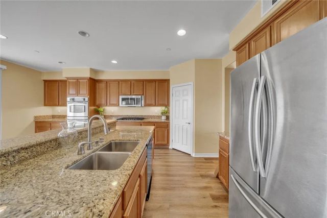 15621 Pisa Lane, Fontana, CA 92336