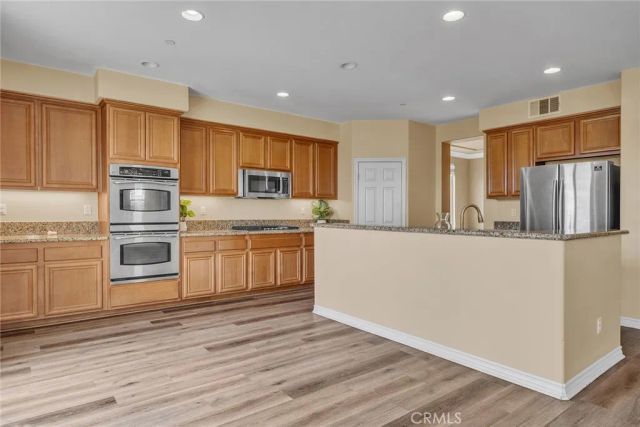 15621 Pisa Lane, Fontana, CA 92336