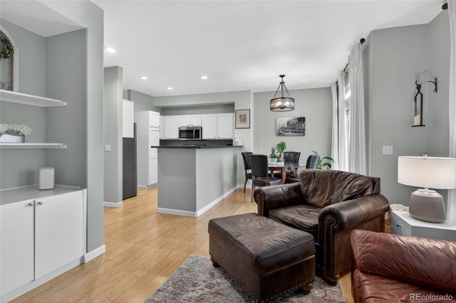 8569 S Upham Way, Littleton, CO 80128