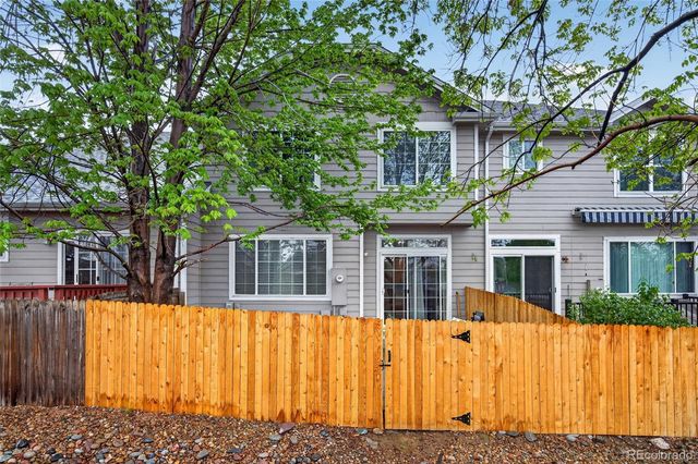 8569 S Upham Way, Littleton, CO 80128