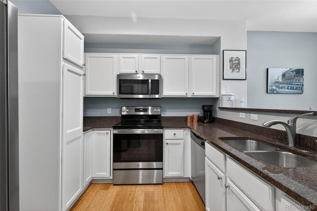 8569 S Upham Way, Littleton, CO 80128