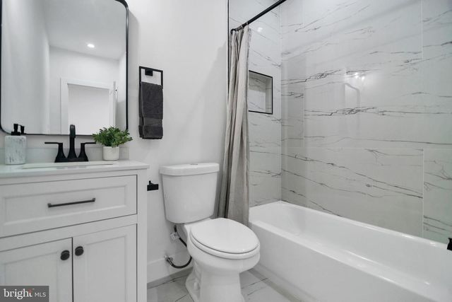 518 RANDOLPH ST NW, Washington, DC 20011