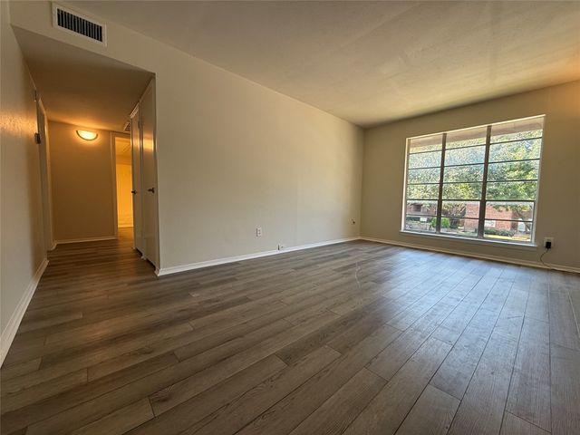 10584 High Hollows U-274, Dallas, TX 75230