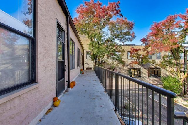 400 N RACINE Avenue 204, Chicago, IL 60642