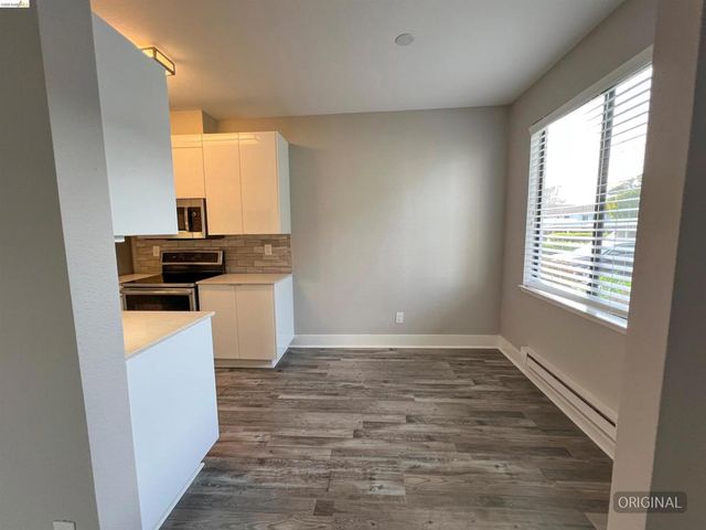 197 Schooner Ct, Richmond, CA 94804