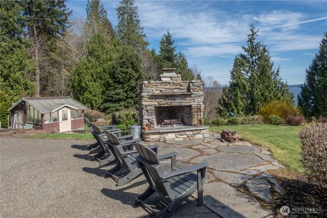154 Maxview Drive, Port Ludlow, WA 98365