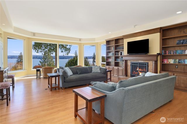 154 Maxview Drive, Port Ludlow, WA 98365