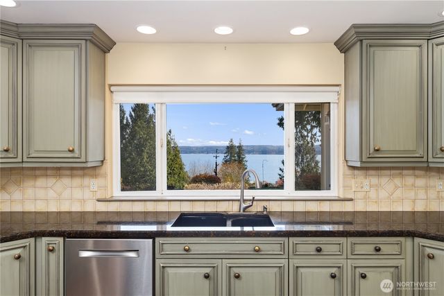 154 Maxview Drive, Port Ludlow, WA 98365