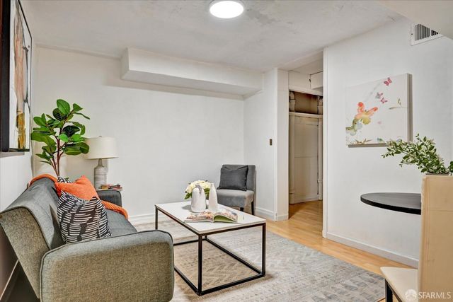 1573 19th Avenue, San Francisco, CA 94122