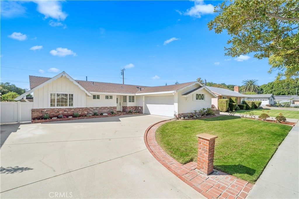 Image 1 of property listing at 827 S Loara, Anaheim, CA 92802