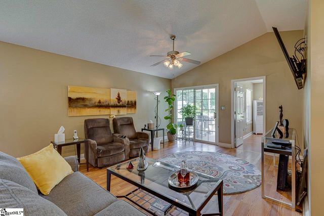 2109 Rolling Green Road, Anderson, SC 29621