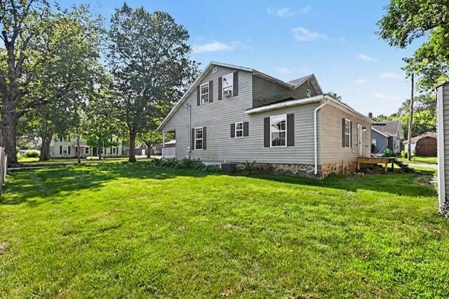 210 Days Avenue, Buchanan City, MI 49107