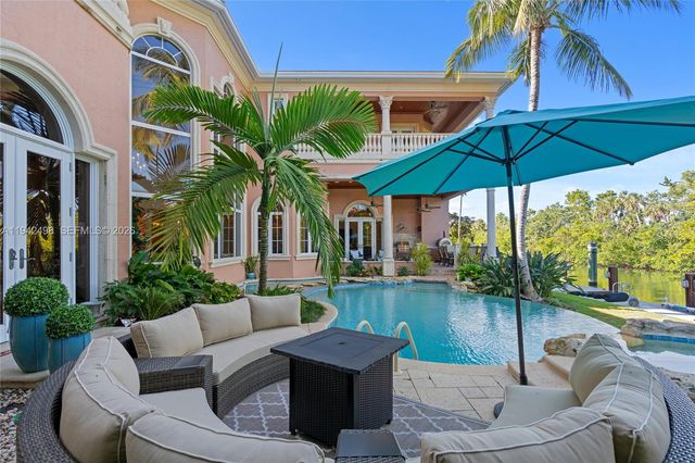 833 Harbour Isle Place, North Palm Beach, FL 33410