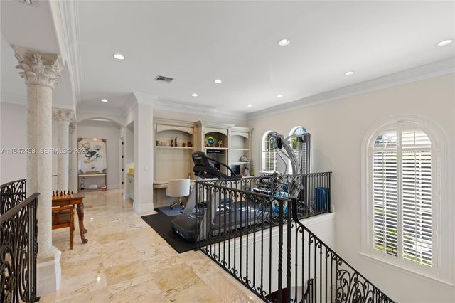 833 Harbour Isle Place, North Palm Beach, FL 33410
