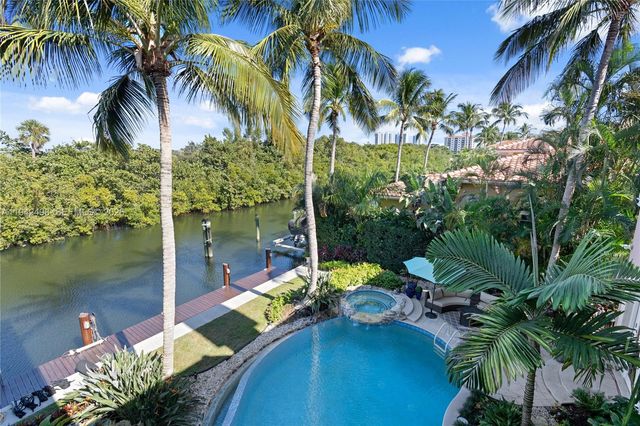 833 Harbour Isle Place, North Palm Beach, FL 33410